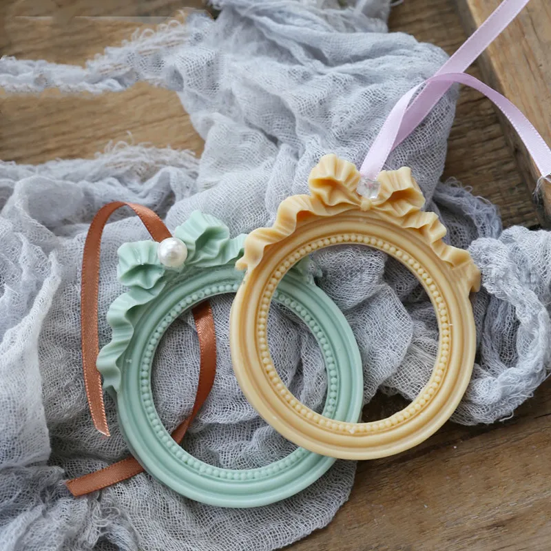 

Vintage Bowknot Pendant Aromatherapy Gypsum Mold Hollow Frame Candle Chocolate Moulds Baking Handmade Decoration Silicone Mold