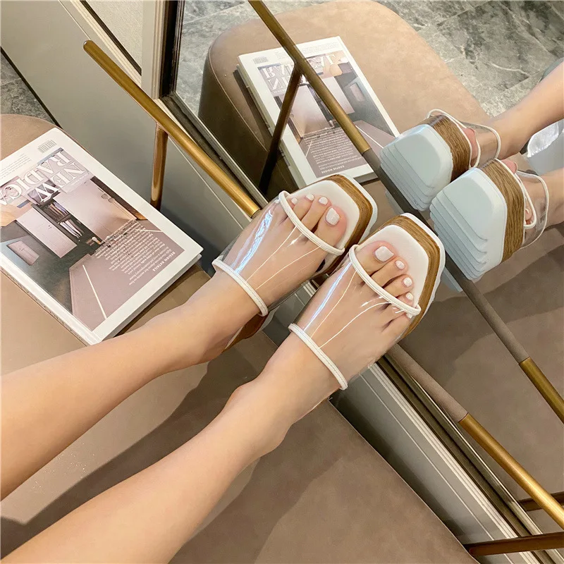 

Peep Toe High-Heeled Shoes Lady Transparent Slippers On A Wedge Low Slides Slipers Women Fashion Summer 2021 Luxury PU Rome Fabr