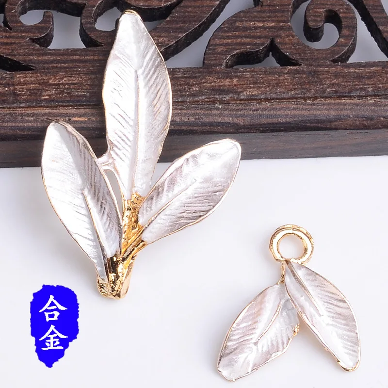 

40pcs gold Color Alloy Material rhinestone Leaf Charm Flower pendant For Head DIY Wedding Handmade Jewelry Making