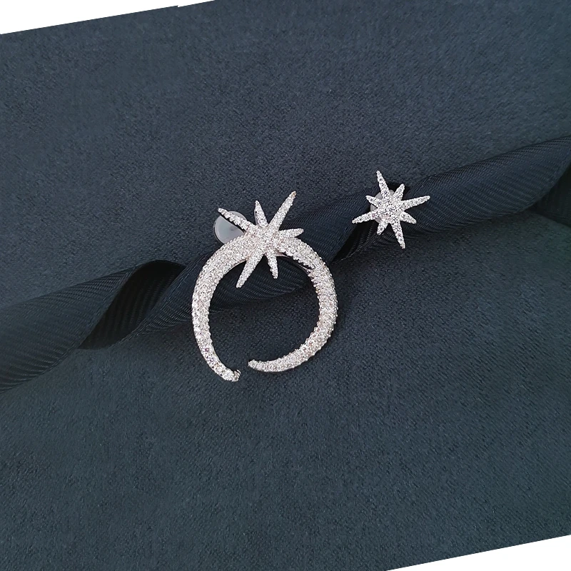 Женская Асимметричная серьга New Moon с восьмиконечной звездой из стерлингового