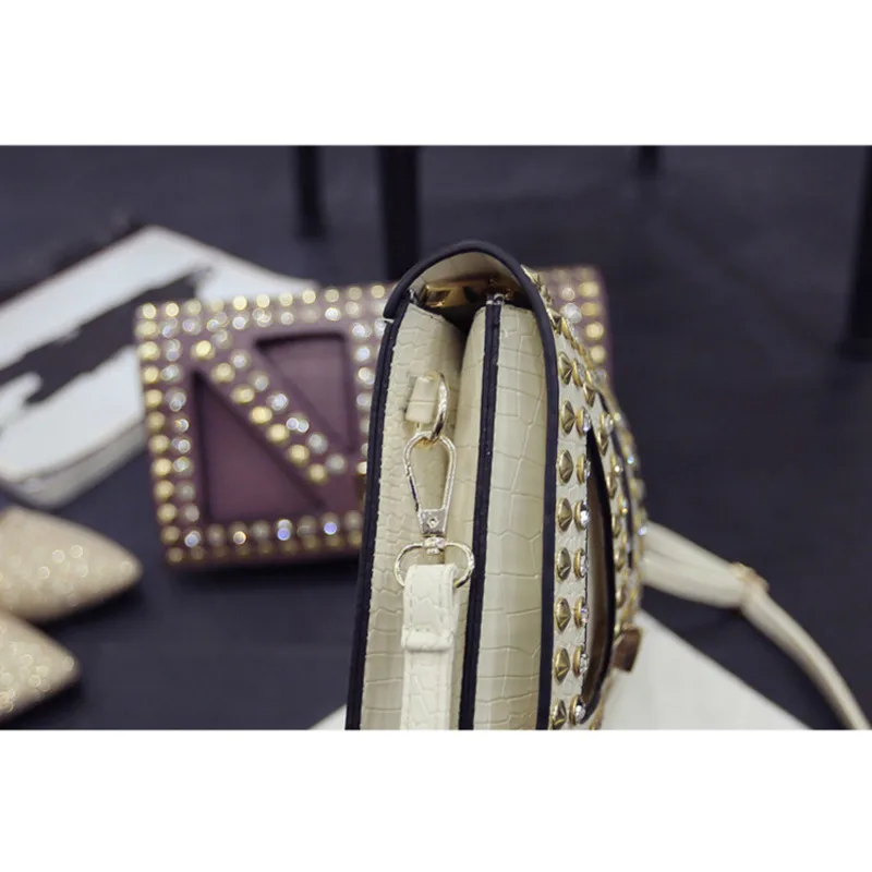 

Fashion rivets Women clutch bag Diamond Ladies envelope evening bags PU leather Crossbody Bags for Women's Shoulder bag Clutches
