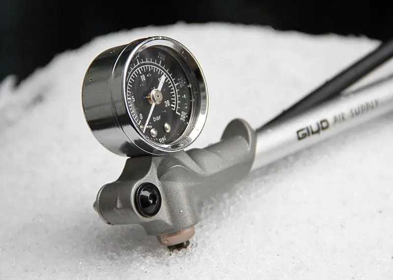 GIYO Pump 300psi High-pressure Bike Air Shock Pump For Fork& Rear Suspension Cycling Bicycle Pump Mountain Bike Pump With Gauge