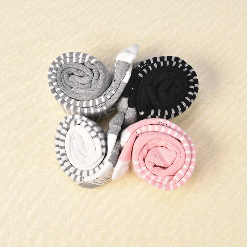 Осенне-зимние утепленные детские колготки с кроликом из мультфильма носки для