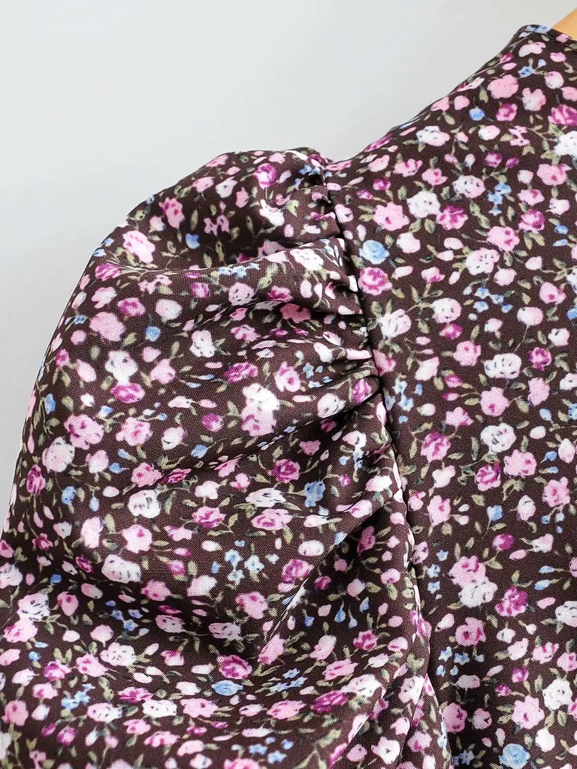 Новинка 2020 Женская винтажная плиссированная блузка с пышными рукавами и