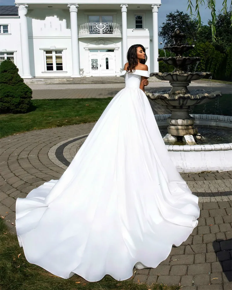 Элегантное Белое Атласное ТРАПЕЦИЕВИДНОЕ свадебное платье с Folden V-образным