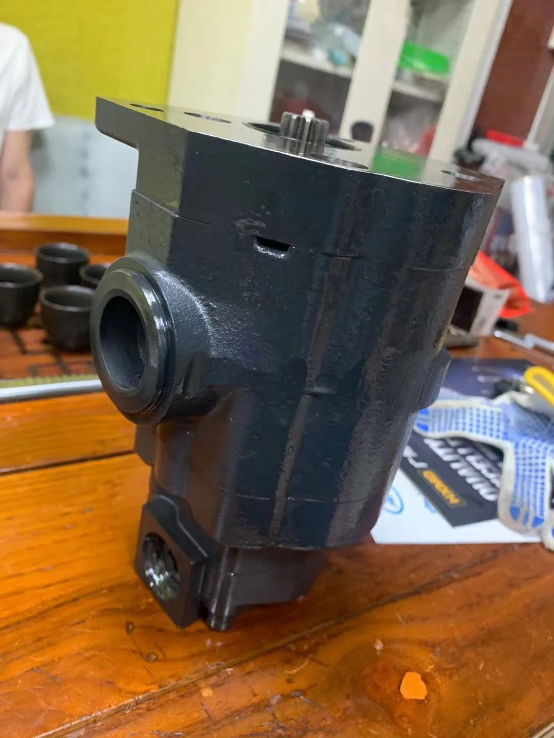 Шестеренчатый насос гидравлический пилотный используемый для экскаватора REXROTH