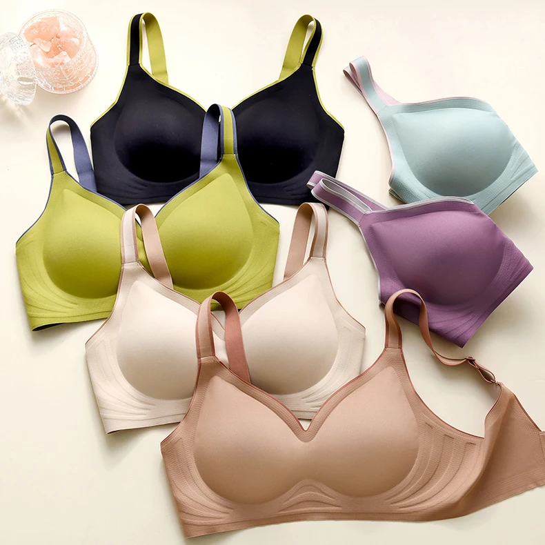 

Non-marking and no steel ring gathers breasts to prevent sagging, adjustable yoga sports latex bra