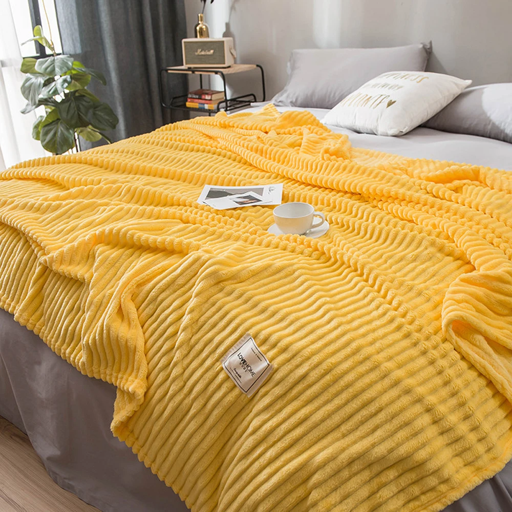 

New Style Excellent Color Fastness Super Warm Coral Fleece Thicken Blanket for Bed Suitable For King Size