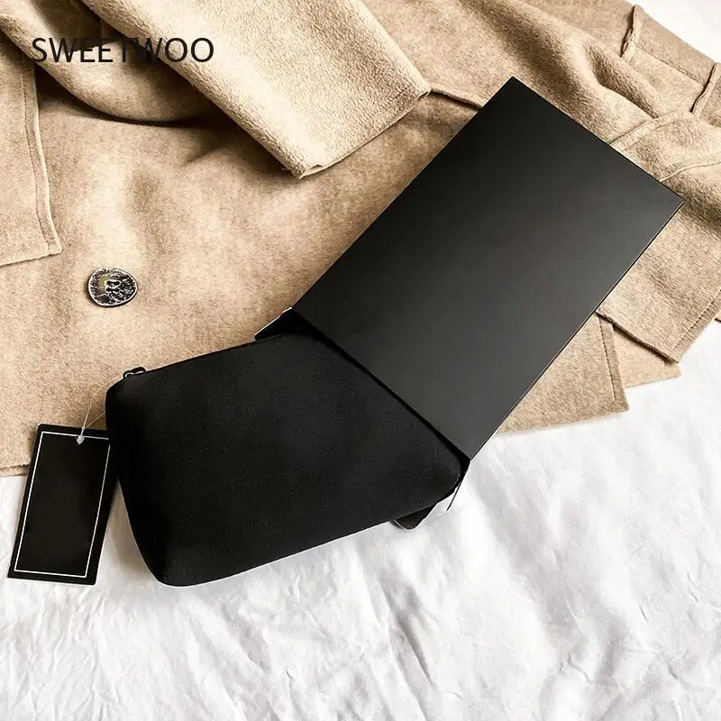 

Brand Wallet Female 2021 New Cosmetic Bag for Women Portable Simple Letter Fashion Waterproof Fabric Storage Clutch Coin Purse