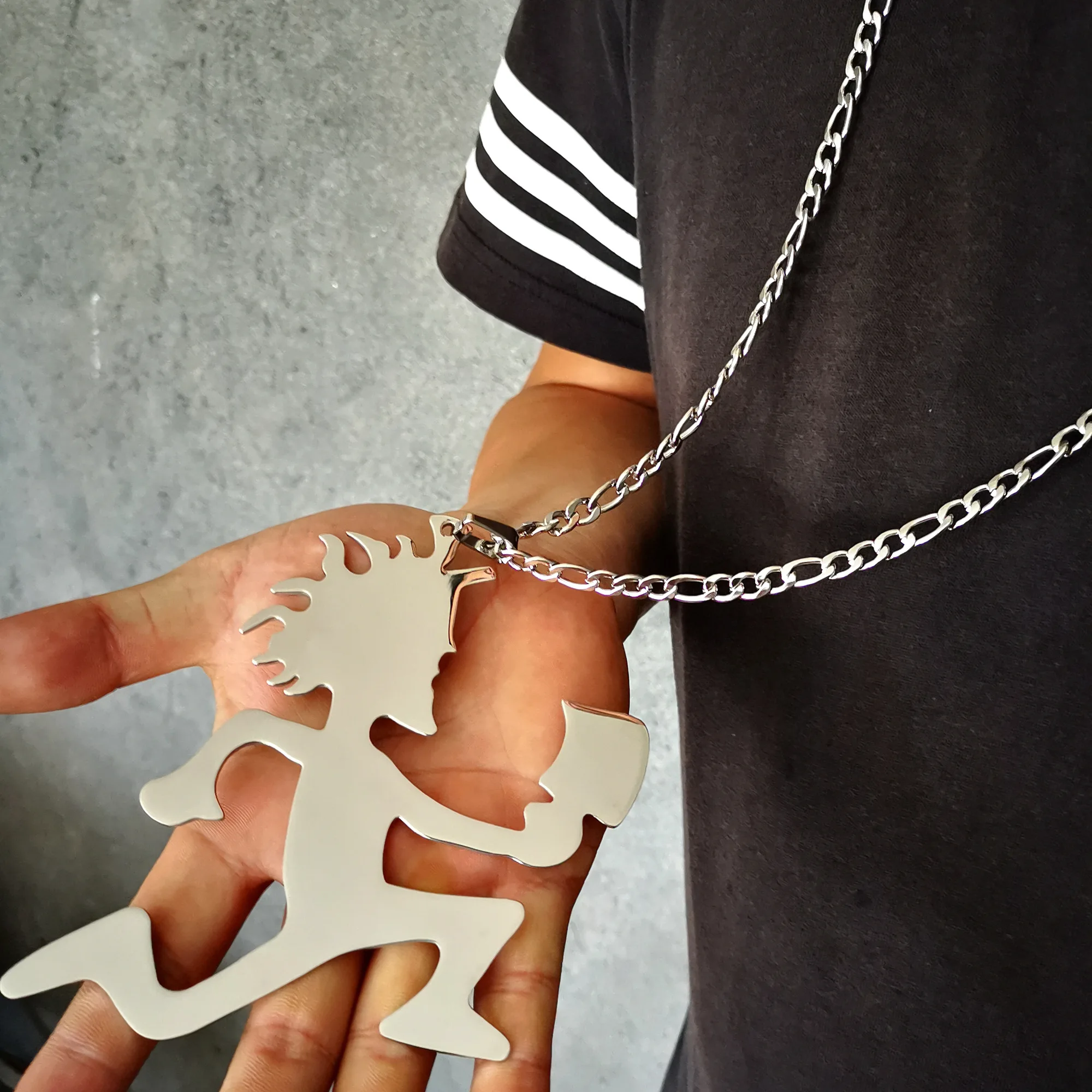 Cool Men High Quality Hatchetman&quotJoker Card&quot Shiny Polished Stainless Steel Necklace pendant w/40 inch 6mm Figaro Chain necklace |