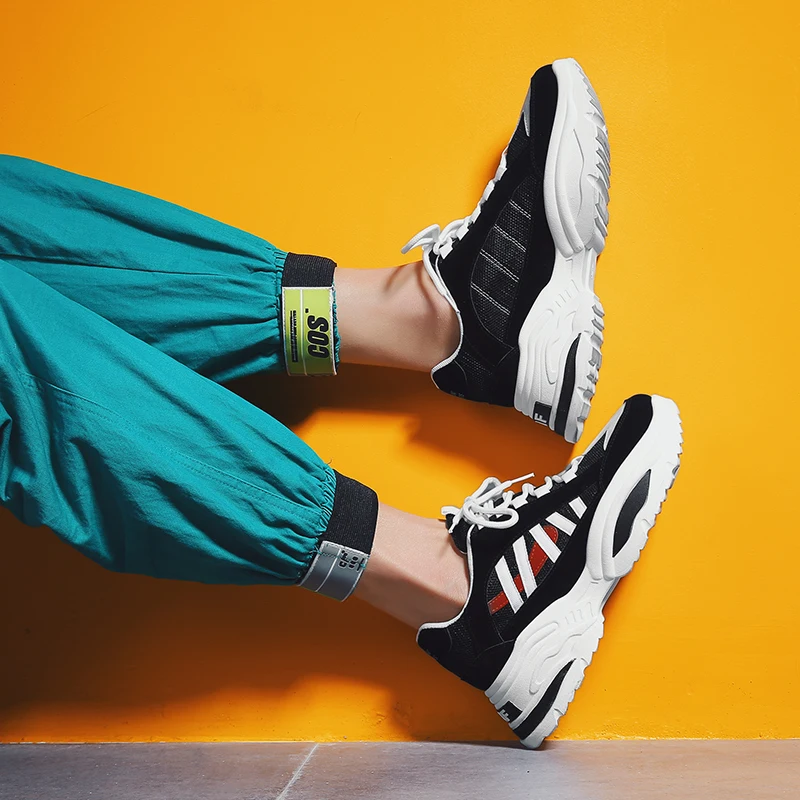 Мужские кроссовки на вулканизированной подошве яркие сетчатые в стиле ретро