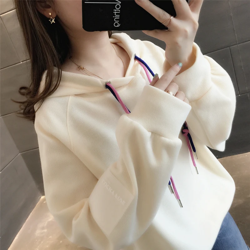 

Hooded autumn and winter Korean version 2020 spring and autumn new short paragraph loose plus thick velvet women's fashion tide