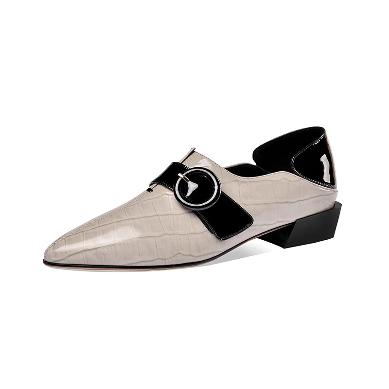 

ISNOM Color Matching Flats Square Heels Low Buckle Leather Flats Embossed Leather Shoes Women 2020