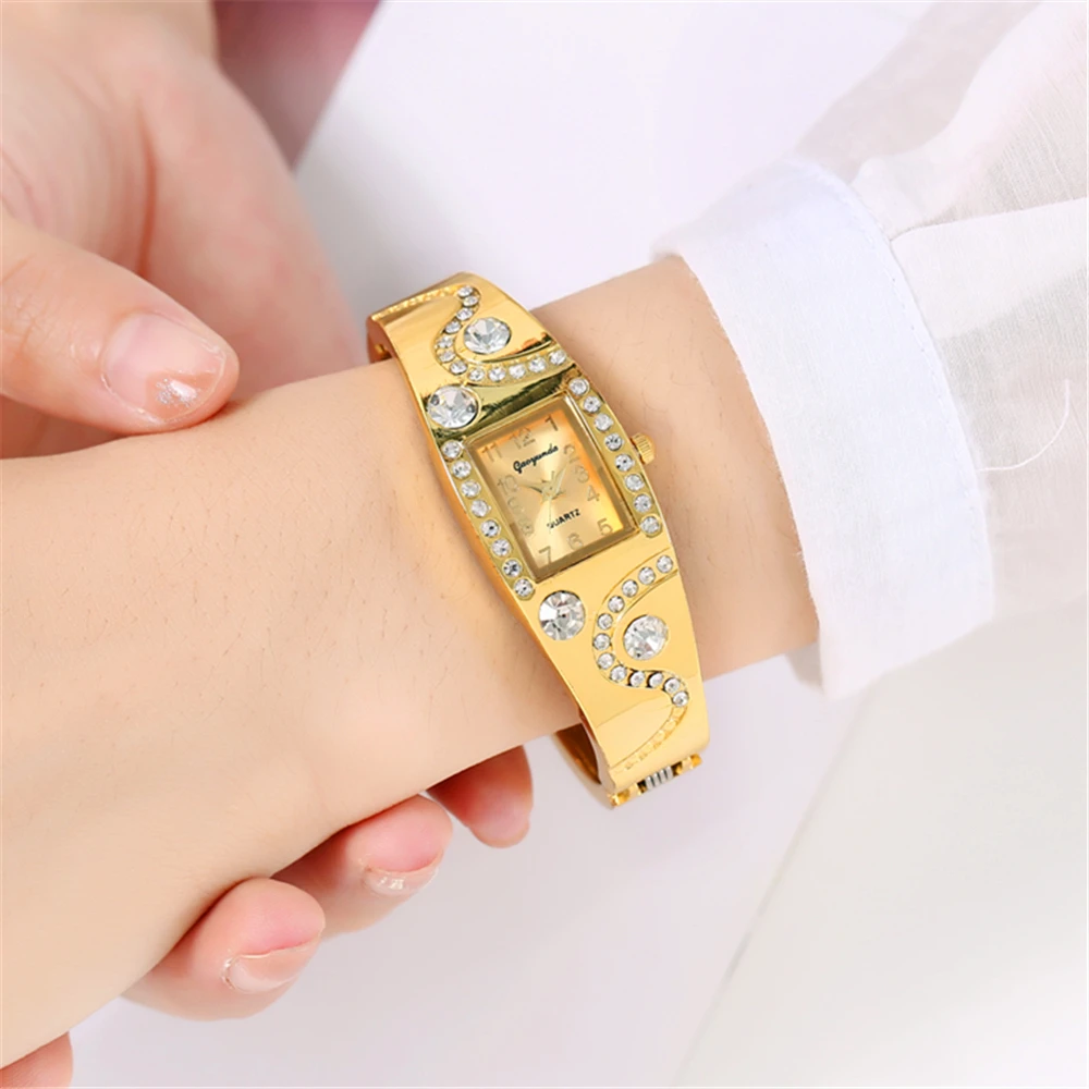 Женские кварцевые наручные часы с квадратным циферблатом полностью золотистые