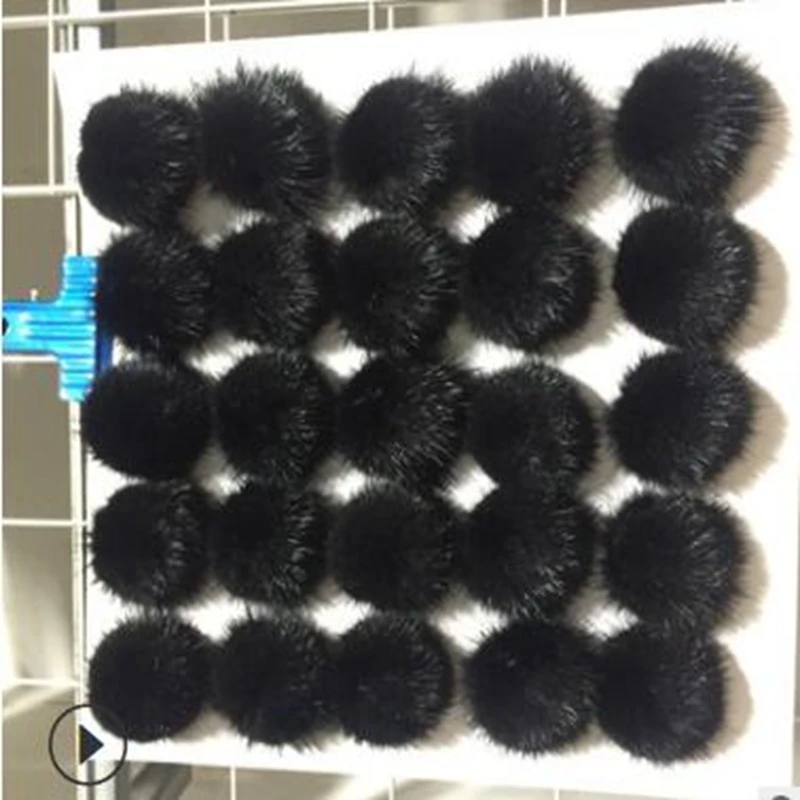 Рисунок 4 - DIY натуральные помпоны 10 см Меховые
