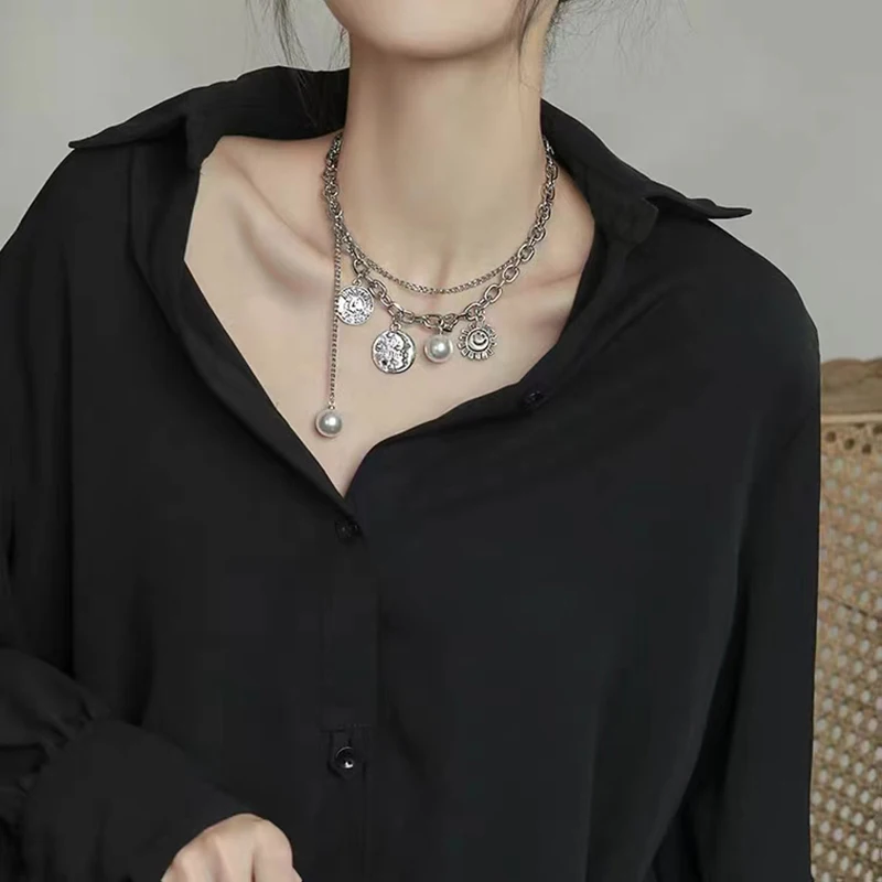 

Retro Round Brand Flower Pendant Necklace Fashion Clavicle Chain New Spot Women Multi-layer Stacked Necklace Female Gift Bijoux