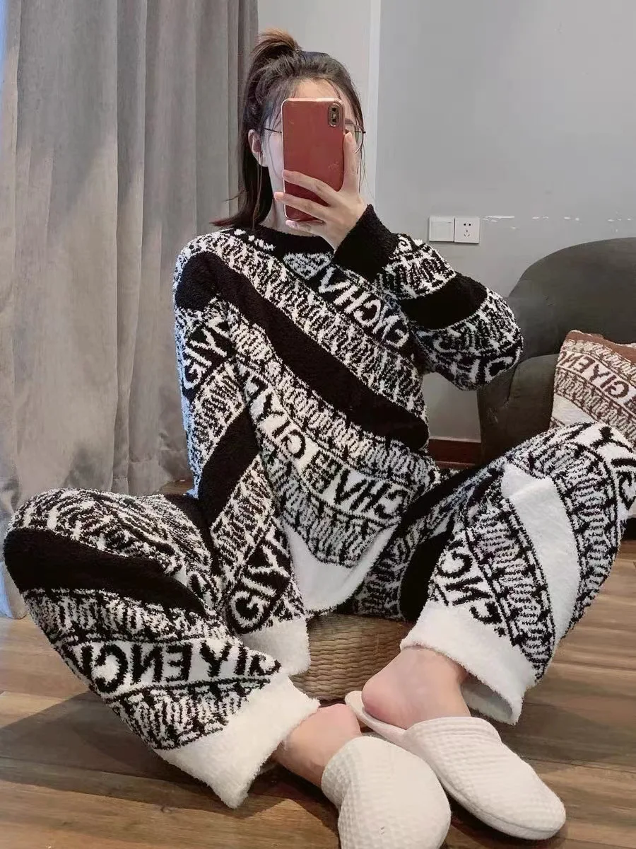 

Можно носить за пределами пижамы, женский зимний утепленный и бархатный Теплоизоляционный качественный персонализированный костюм для до...