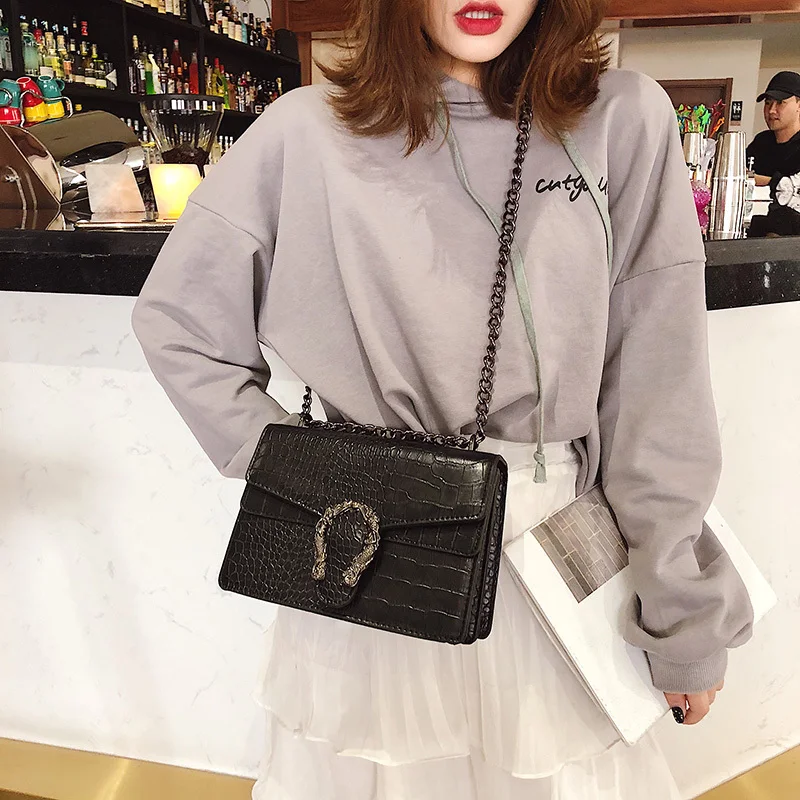 Новинка 2019 сумка на плечо мессенджер цепочке модная повседневная для девушек