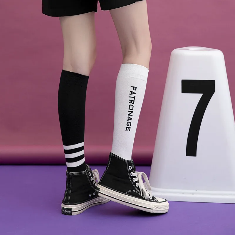

Autumn and Winter New Personality Fashion AB Calf Knee Socks Ladies College Style Letters Three Bars Long Tube Sexy Candy Color