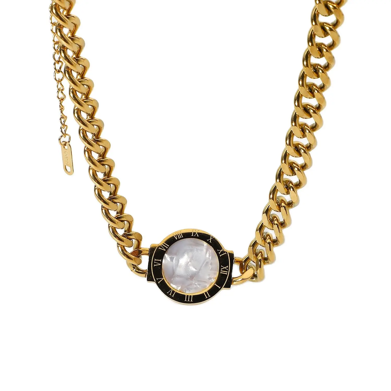 

Fashion Necklace 14K Gold-plated Stainless Steel Black And White Shell Double-sided Cuban Necklace Jewelry Gift Female