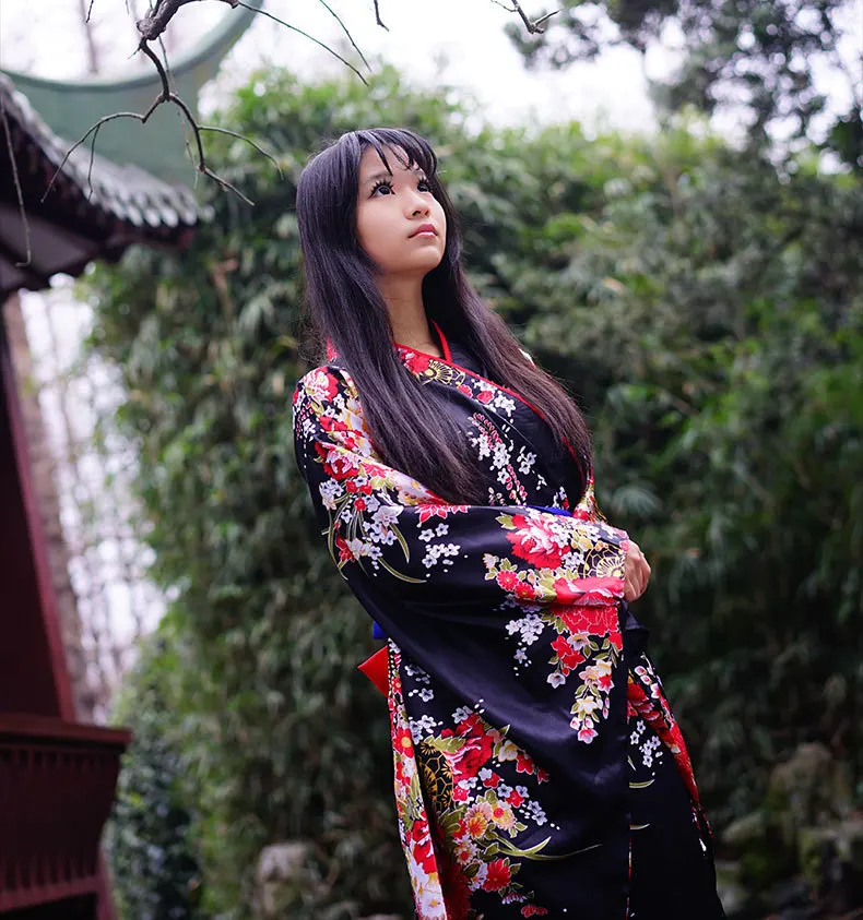 

Kimono Hell Girl cos Yan Mo loves versatile and versatile kimono animation