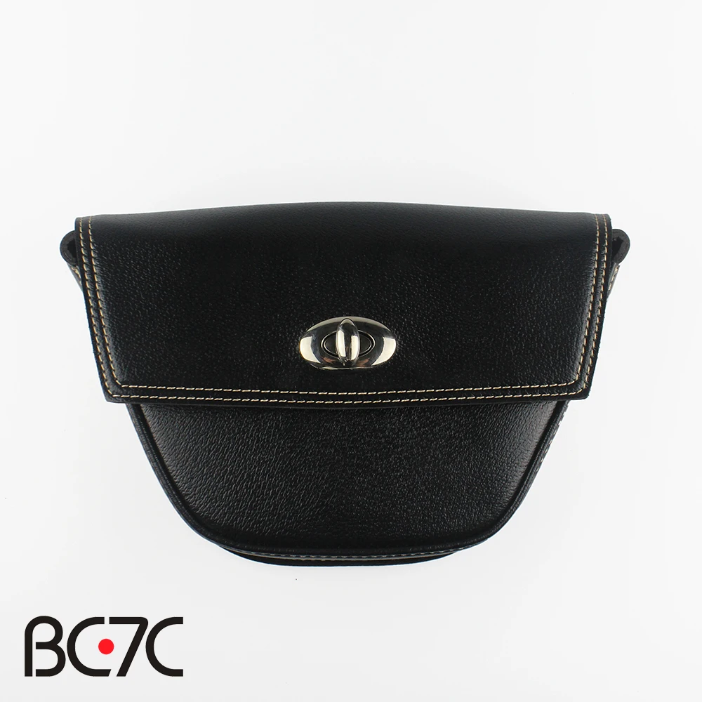 Мотоциклетная черная подседельная сумка с креплением на болтах универсальная