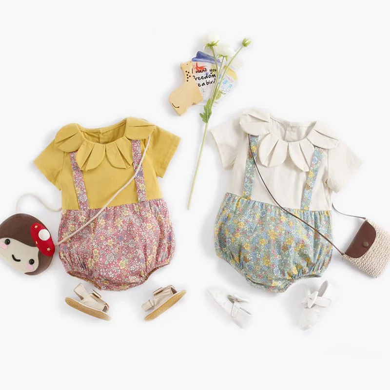 

Комбинезоны для маленьких девочек, хлопковые комбинезоны с цветочным рисунком, с рукавами-фонариками и кукольным воротником, одежда для ма...