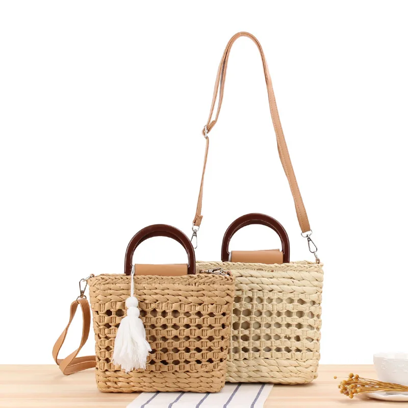 

Handmade Women's Crossbody Bag Hollow Knitted Handbag Designer Woven Tassel Summer Beach Bags Female Bohemian Straw Shoulder Bag