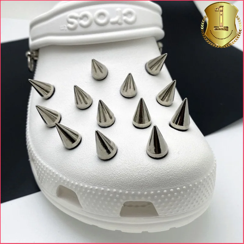 New Diablo Retro Spikes Croc Charms Designer Shoe Decoration Charm for Croc JIBS Clogs Children Kids Boy Women Girls Gifts