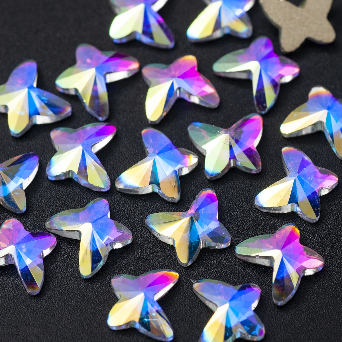 Rivoli Butterfly маленького размера 20 шт кристально-прозрачный AB без горячей фиксации