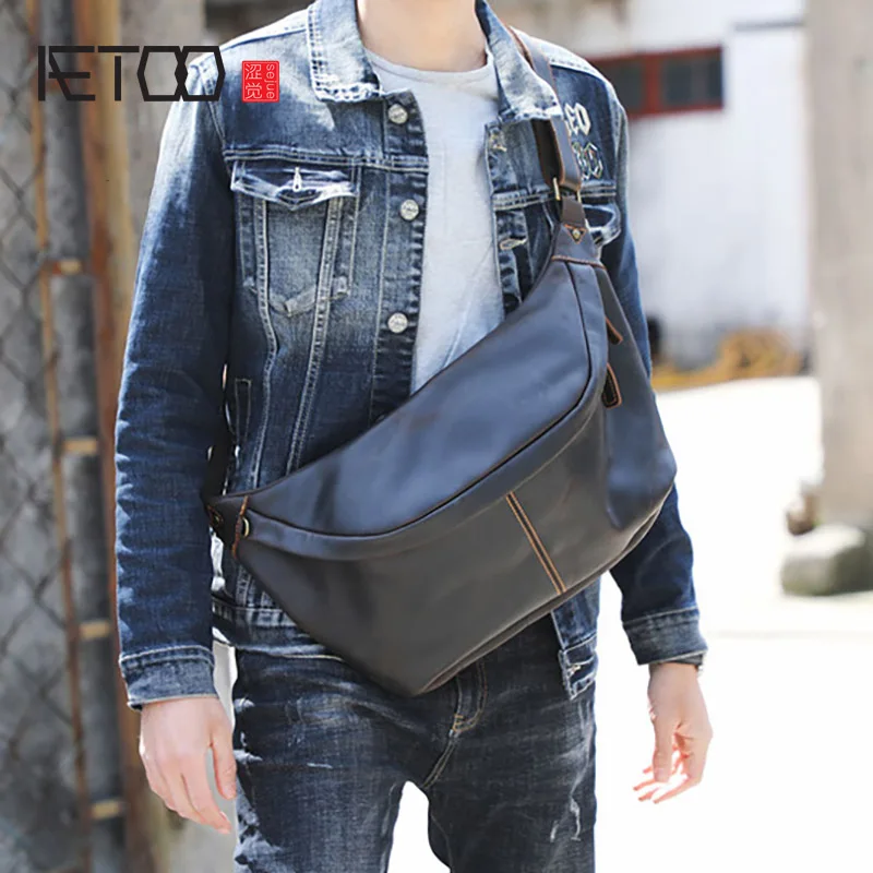 AETOO Casual leather chest bag, leather retro sports bag, crazy horse leather men s messenger bag