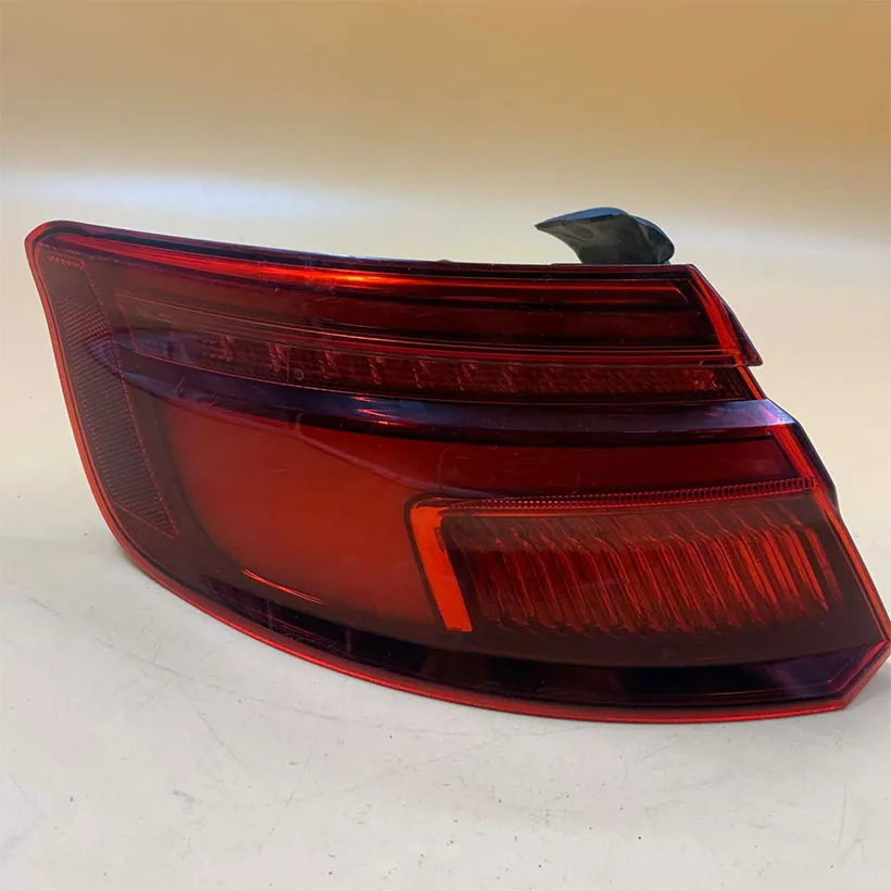 

Автомобильный задний фонарь в сборе, внешний задний фонарь 2017-2021a ud iA3, светильник изгиб, противоударный задний фонарь, стоп светильник, пово...