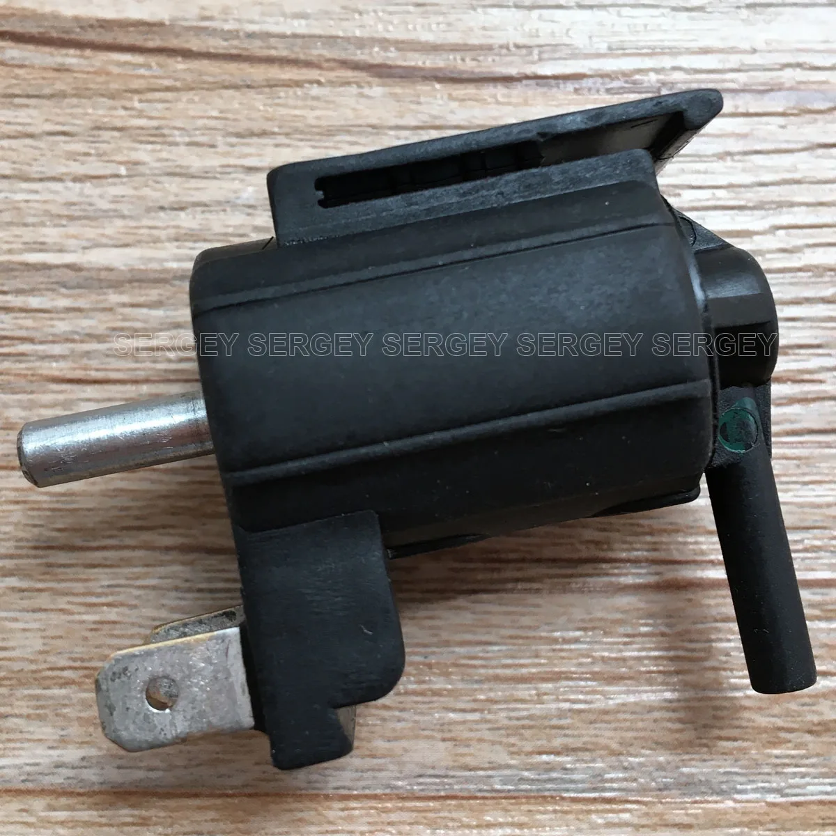 VSV EGR вакуумный переключатель продувки электромагнитный клапан K5T80596 для MITSUBISHI