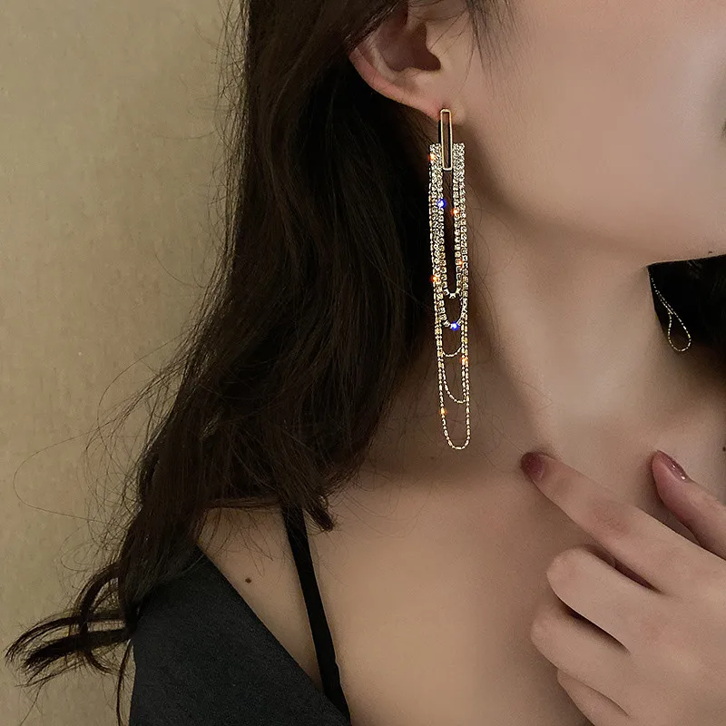 

FYUAN Long Tassel Rhinestone Earrings for Women Bijoux Geometric Crystal Dangle Earrings Statement Jewelry