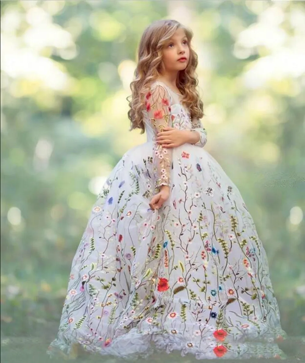 

Princess Floral Flower Girl Dresses For Wedding Communion Dresses Floor Length Scoop Neckline Ball Gown Long Sleeve Child Pagean
