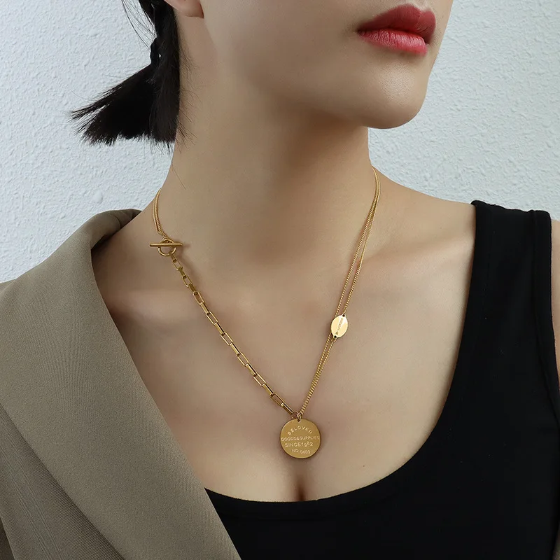 

Double OT Buckle Letter Circle Pendant Clavicle Necklace Titanium Steel New Necklace 2020
