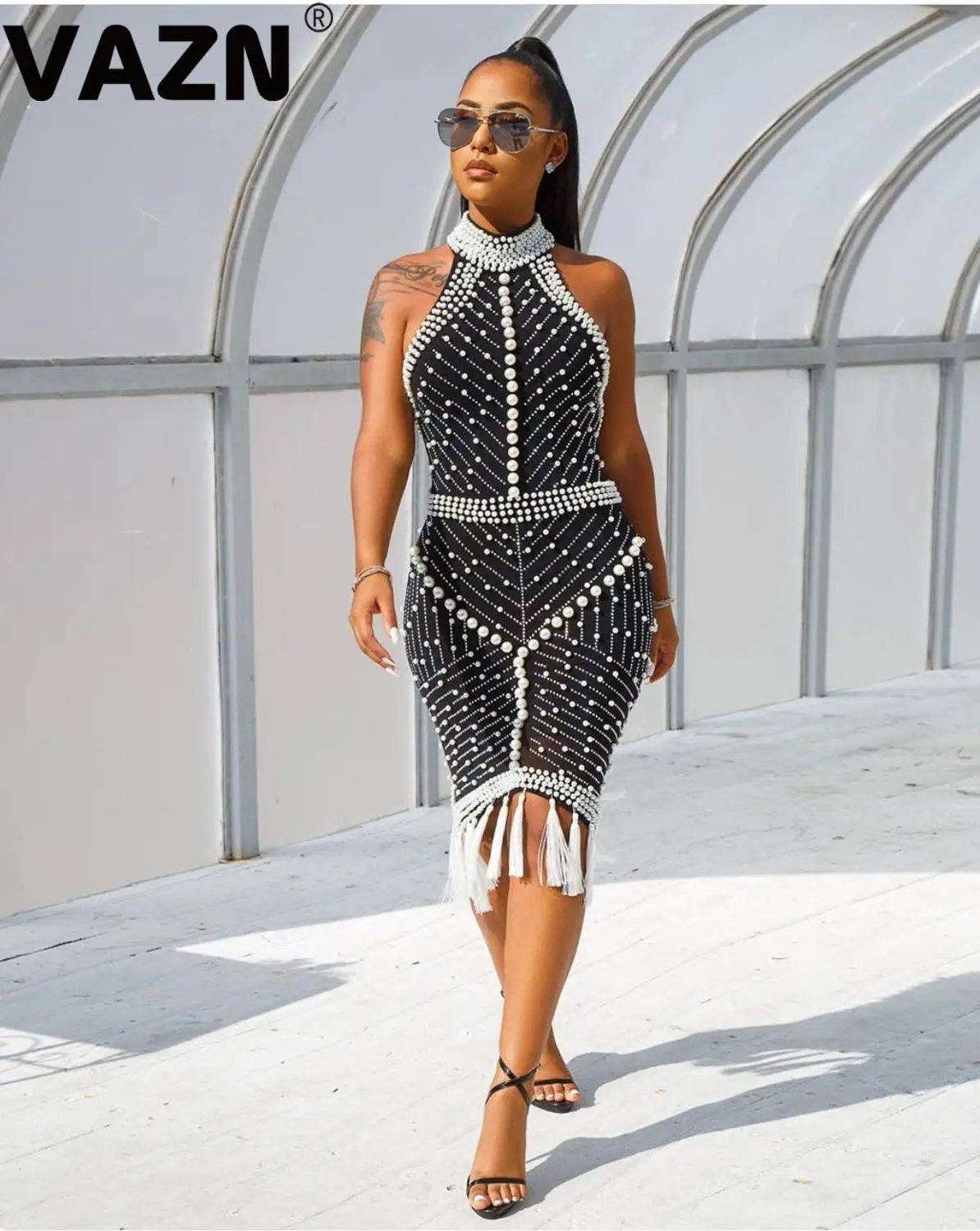VAZN Top design 2020 summer sexy lady white black sheath dress backless pearl tassel bohemian fashion | Женская одежда