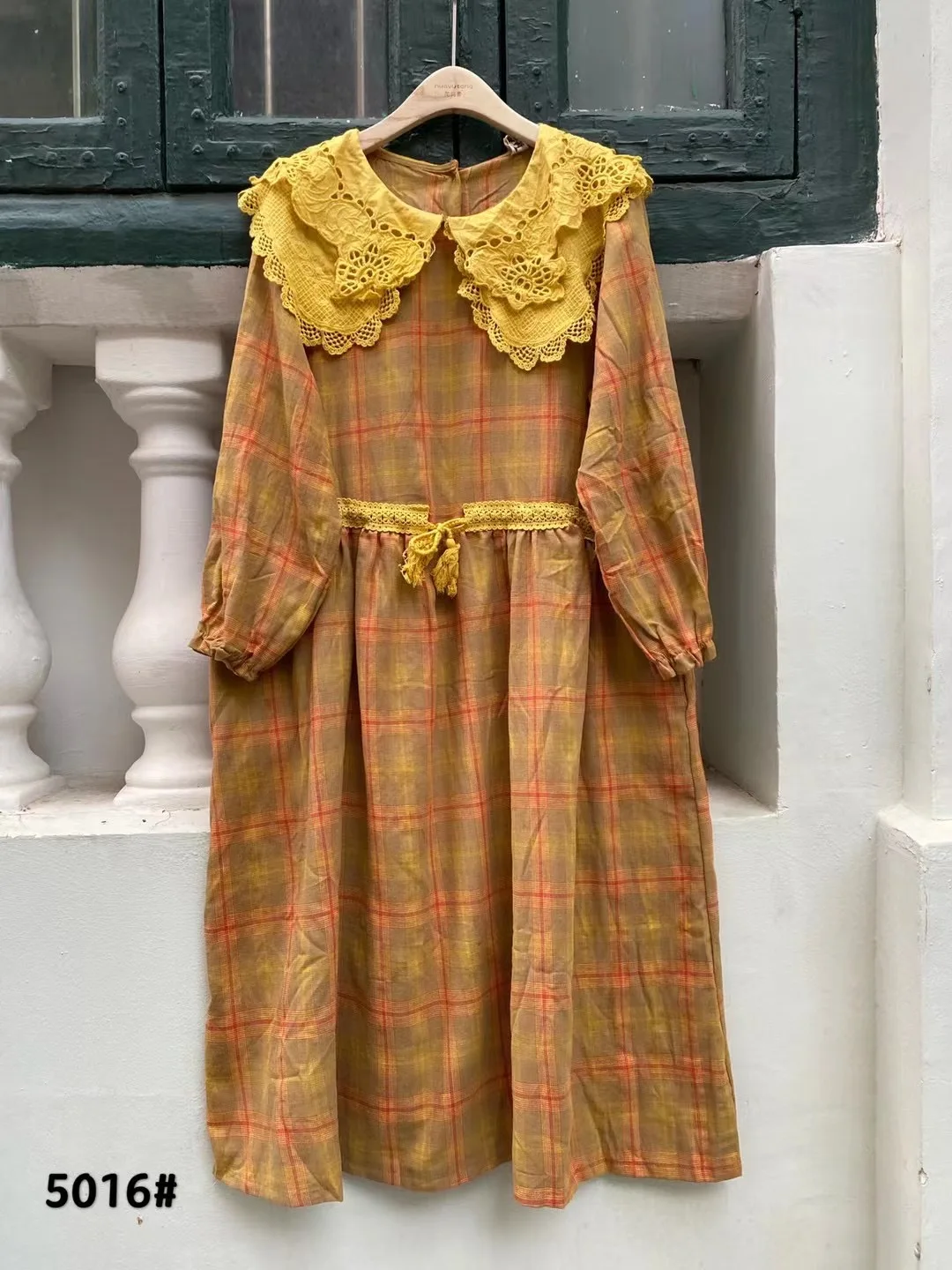 

Mori girls 2021 autumn new double layer hollow flower collar Plaid dress women Japanese style loose dress