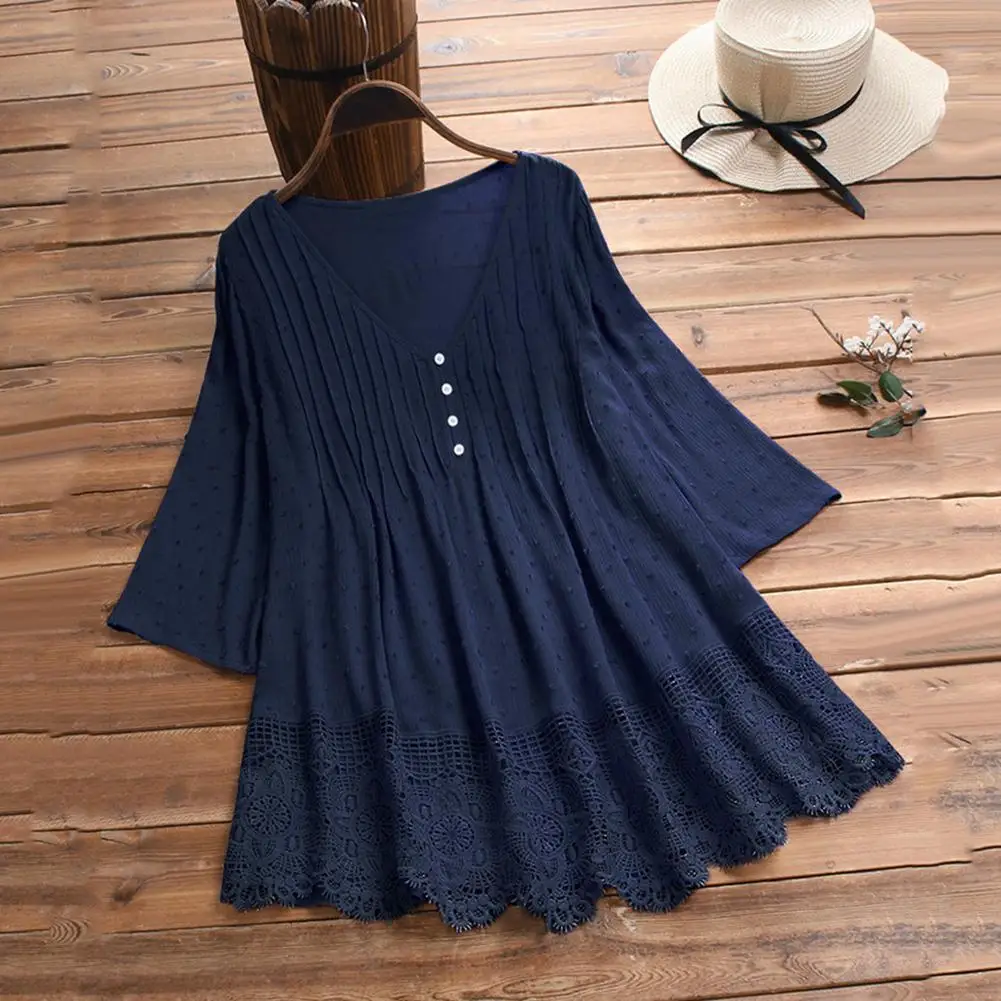 

Women Half Sleeve Stitching Hollow out Floral Lace Hem Buttons Decor Blouse