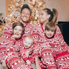Семейный Рождественский пижамный комплект, 2022 рождественские пижамы для взрослых и детей, Детский комбинезон, Счастливого Рождества, семейные одинаковые наряды, семейные одинаковые наряды