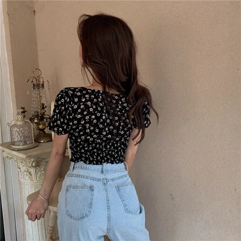 

French Ruffles Puff Sleeve Blouse Women Vintage Square Collar Short Tops Female 2021 New Korean Fashion Clothing Spring