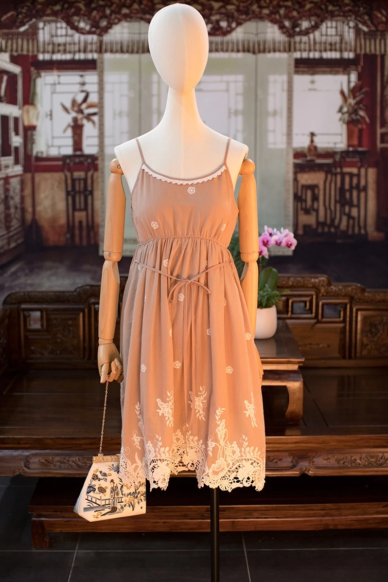 

LYNETTE'S CHINOISERIE Summer Original Design Women Fairy Exquisite Cotton Embroidery Lace Khaki Cotton Spaghetti Strap Dresses
