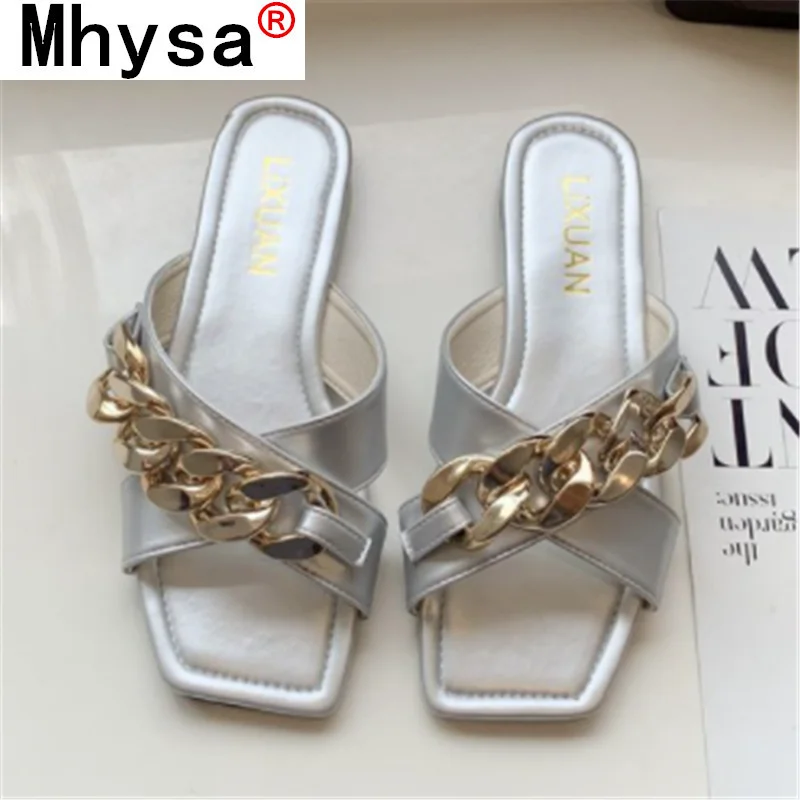 

2021 Summer Fashion New Square Head Open Toe Women Casual Beach Slipper Outdoor Comfortable Light Low-heeled Women Flat Sandals