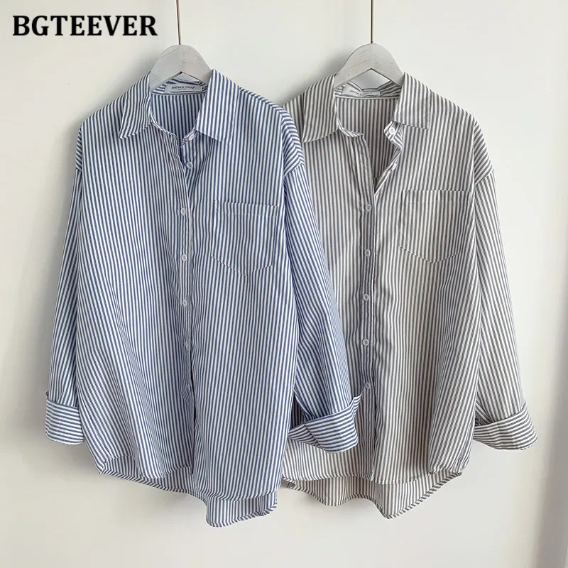 

BGTEEVER Casual Pocket Loose Turn-down Collar Women Striped Blouses Shirts Chic Single-breasted Female Tops Spring Blusas 2021