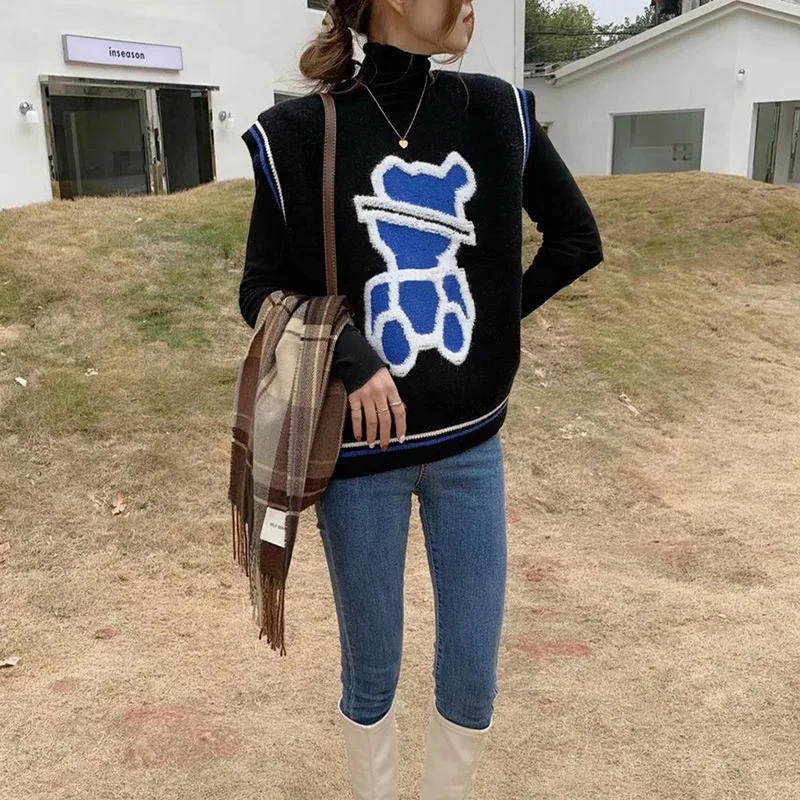 

Blue Bear Knitted Sweater Vest Women Cottagecore O Neck Sweater Vest 2021 New Fashion Spring Autumn Sleeveless Warm Streetwear
