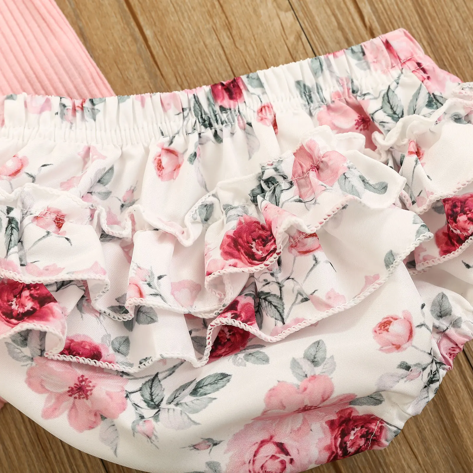 

2021-03-01 Lioraitiin 0-18M Newborn Infant Baby Girl 3Pcs Summer Clothing Set Sleeveless Solid Romper Top Floral Printed Shorts