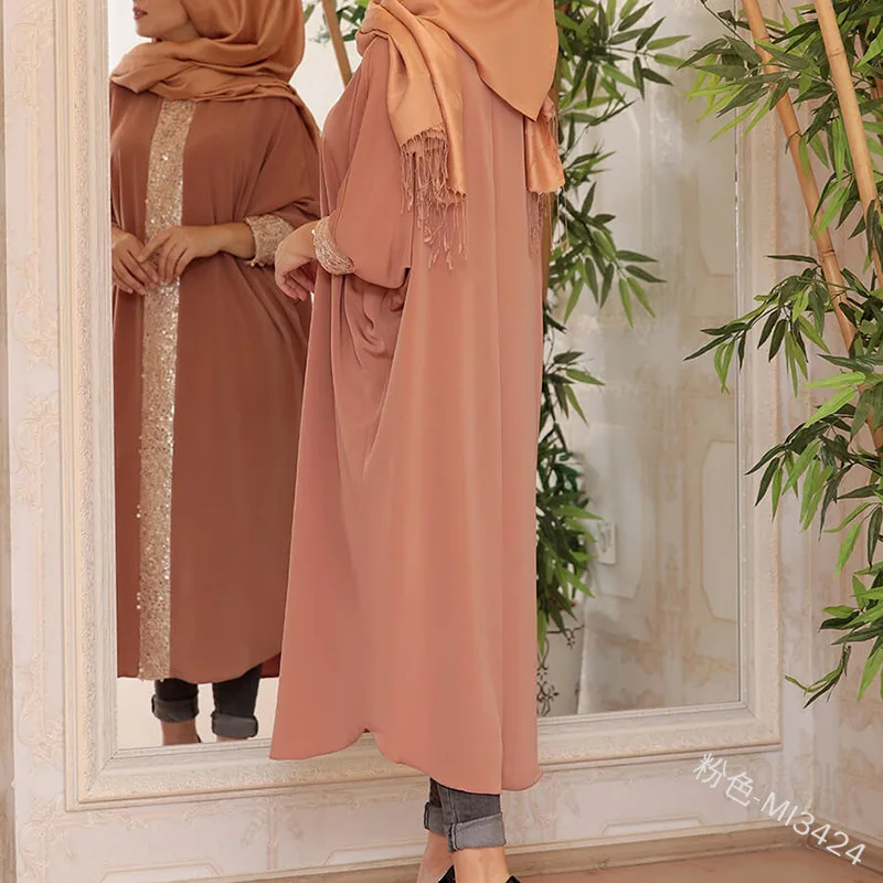 

Donsignet Muslim Fashion Dubai Abaya Turkey Muslim Dress New Middle East Muslim Robe Bat Sleeve Loose Casual Mid-length Dress