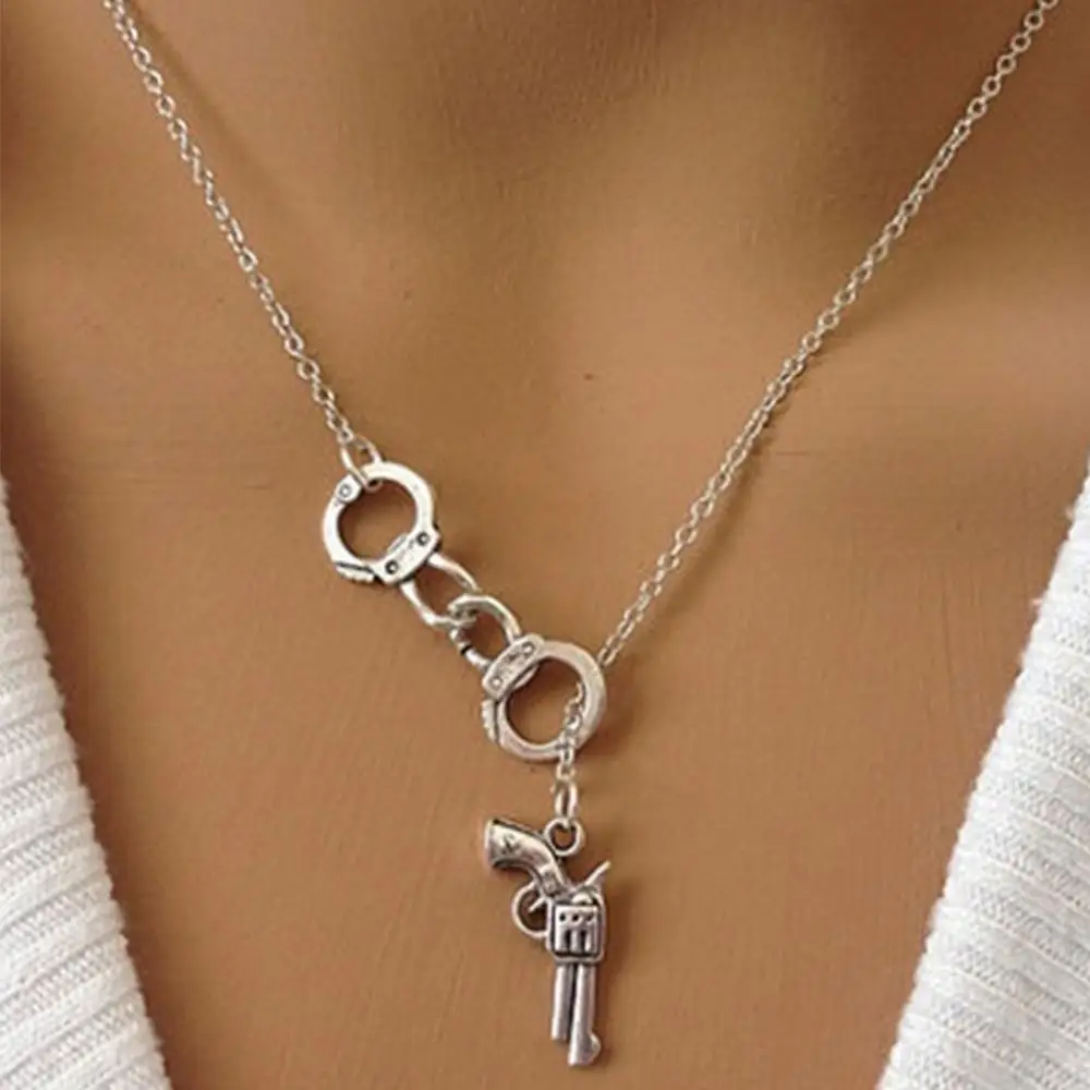 Vintage Creative Punk Gold/Silver Color Handcuffs Gun Shape Pendant Classic Necklaces Clavicle Mental Chain Women Jewelry | Украшения и