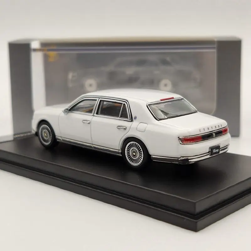 Литая модель белого цвета для автомобилей T ~ ota Century 1:64 лимитированная серия |