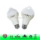 Лампочка со светодиодным датчиком Светодиодная лампа 9 Вт 12 Вт 15 Вт датчик заката до рассвета дневной и ночной Светильник Автоматическое включениевыключение для домашнего стояночного освещения ing AC85-265